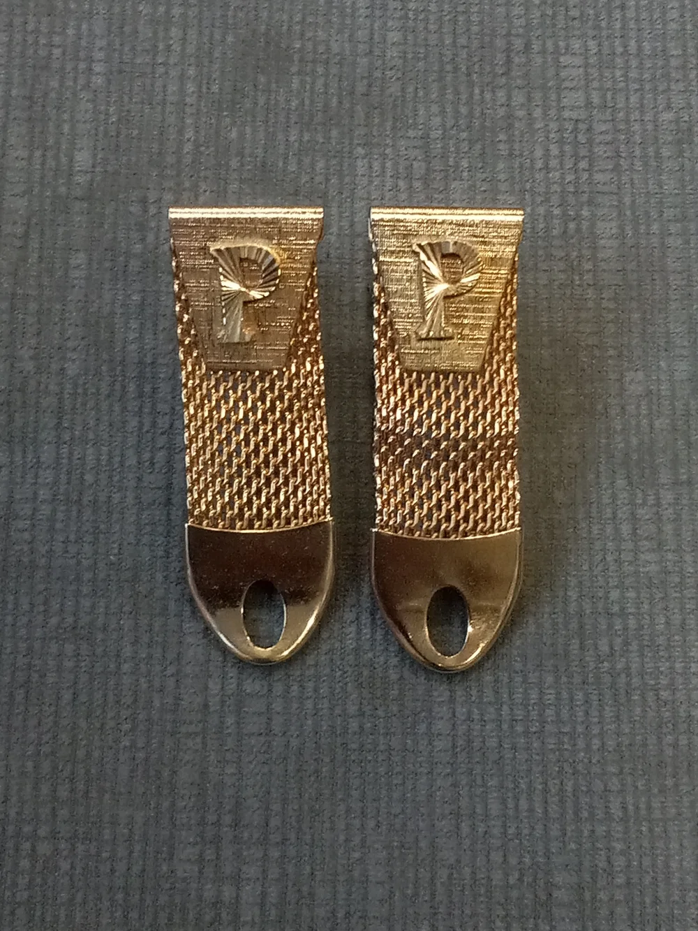 N/A elegant gold